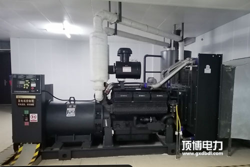 柴油發(fā)電機(jī)組使用壽命是多少年？最多能運(yùn)行長(zhǎng)時(shí)間呢